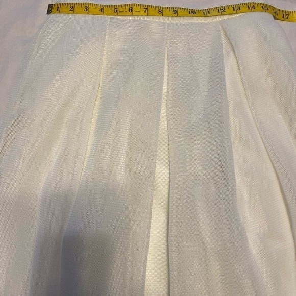Soprano Mesh Off White Pleated Waist Full Skirt Size XL - Picture 6 of 8